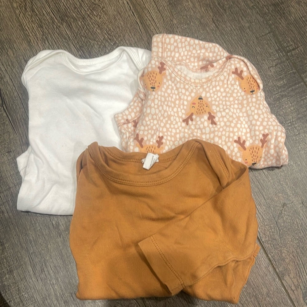 Long sleeve onesie